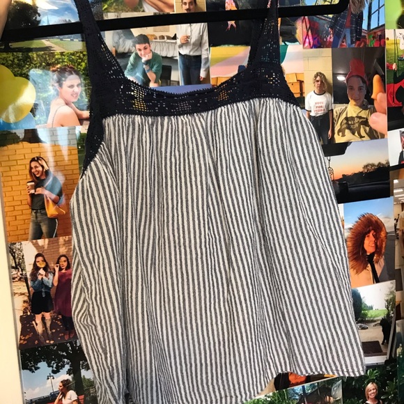 Cropped Aerie Tank - Picture 2 of 6